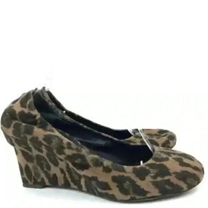 Vera Wang Lavender Heels Sz 7.5 Suede Cheeta Print